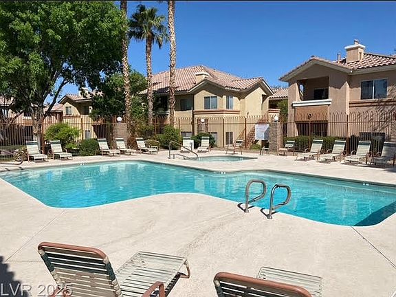3rd image of 1050 E Cactus Ave Unit 1123