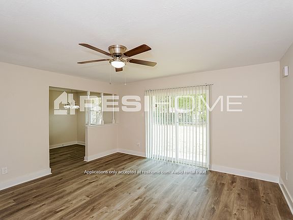 3rd image of 6440 Leaning Oaks St
