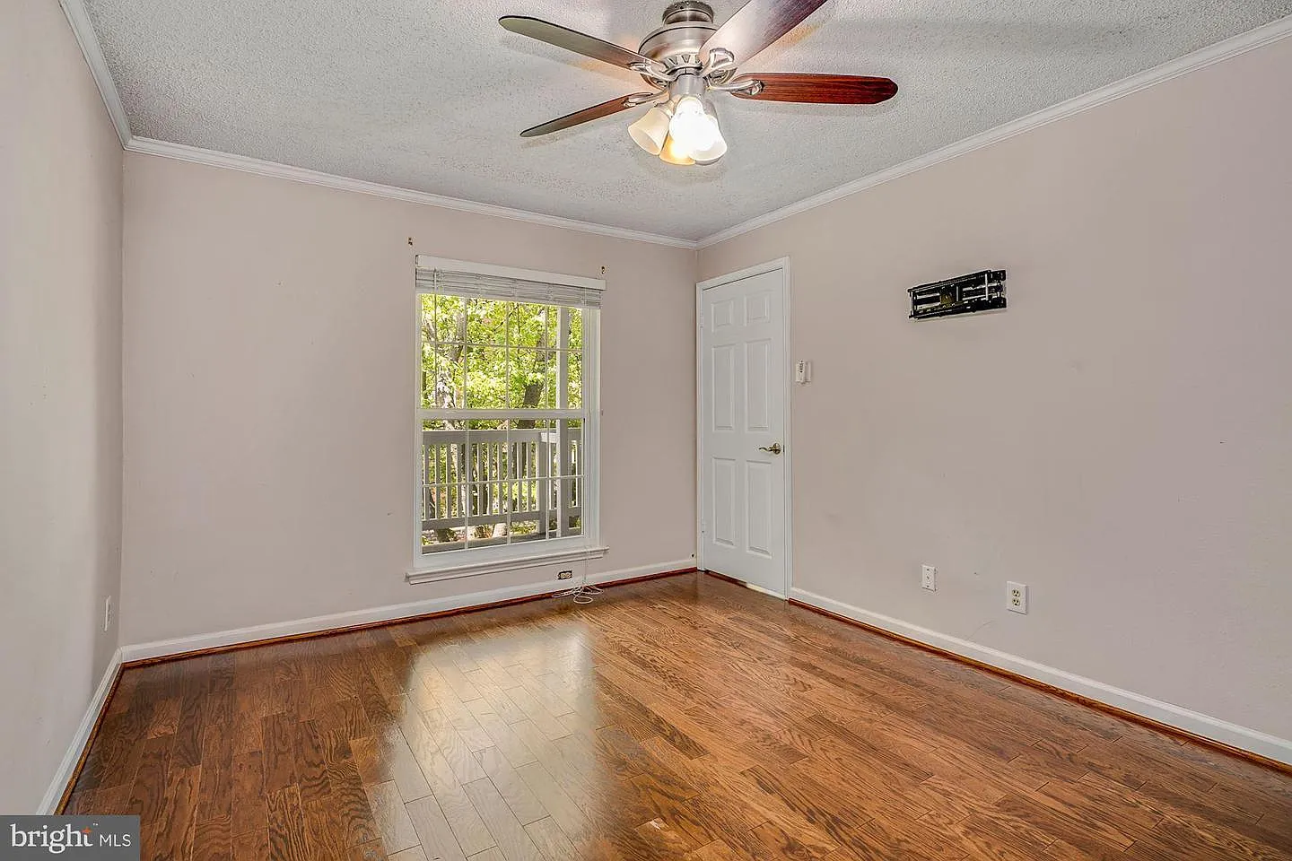 1 bed, 690 sqft, $1,950 — Photo 3