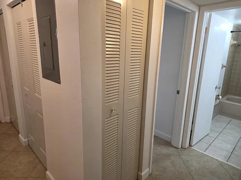 170 SE 7th St #301 — Photo 33