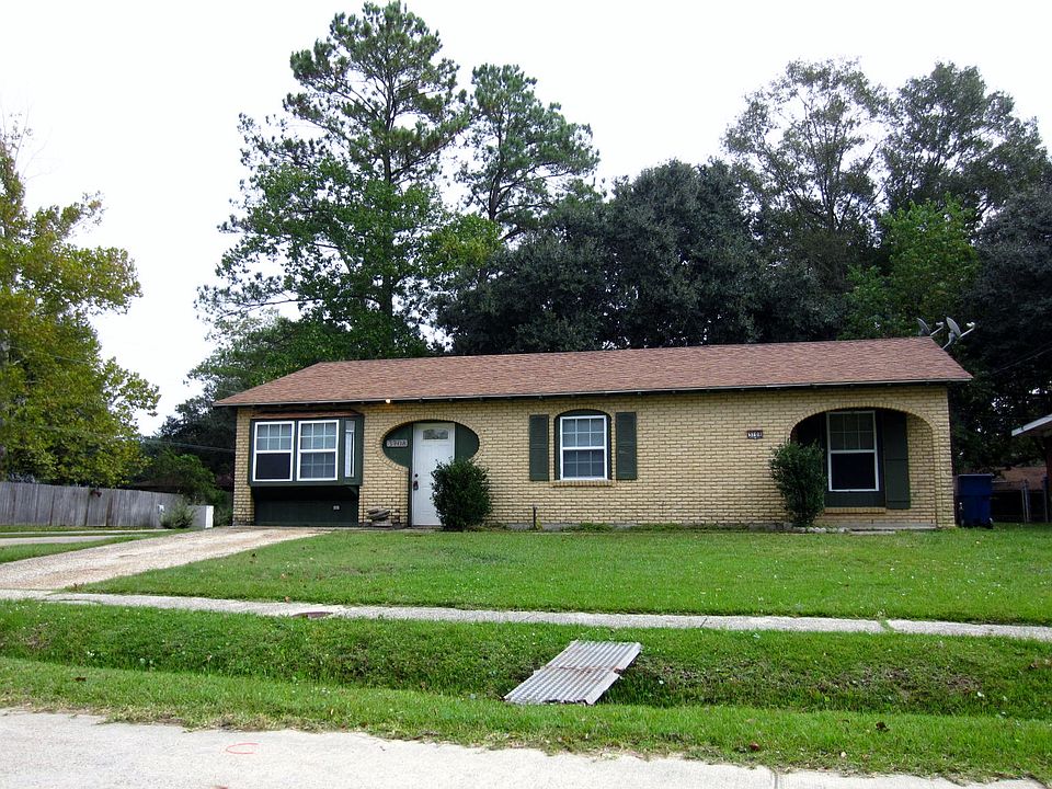 1st image of 3708 Brookwood Dr