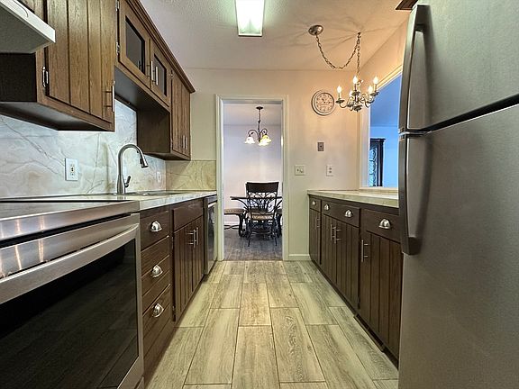 2nd image of 324 Russell Rd APT 109