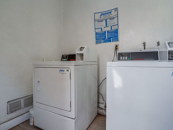 3rd image of 534 E Cypress Ave APT B
