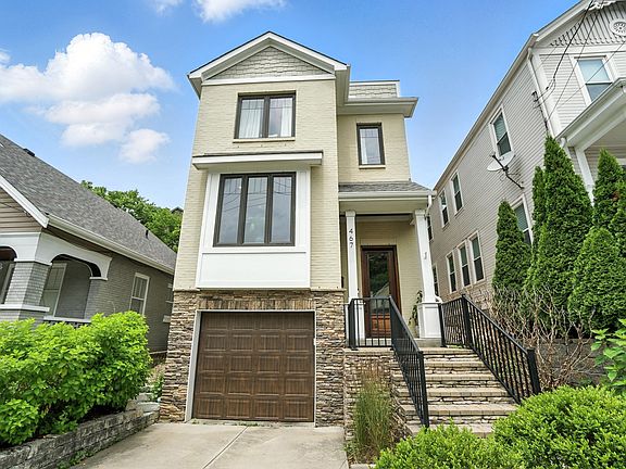 4th image of 467 Stanley Ave