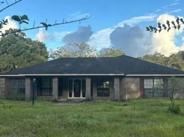 10204 Bobby Saucer Rd S, Grand Bay, AL 36541