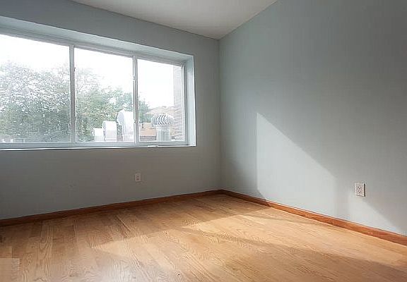 2nd image of 176 Wilson Ave APT 2R
