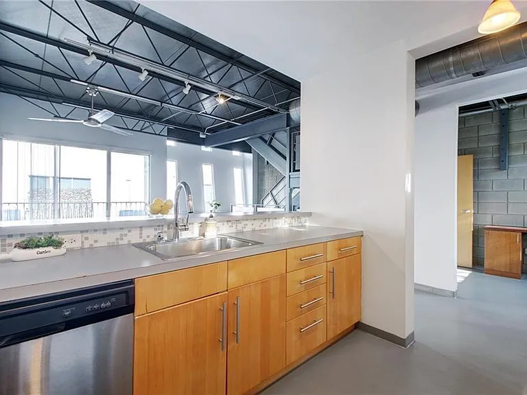 4801 S Congress Ave #P4 — Photo 6