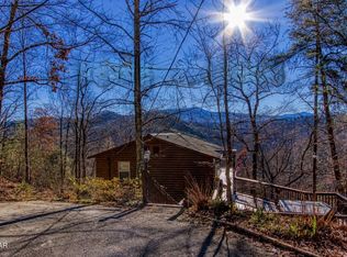 2644 Overholt Trl, Sevierville, TN 37862