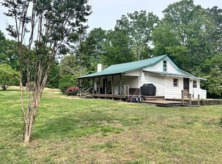 277 Jerry Ayers Rd, Murrayville, GA 30564
