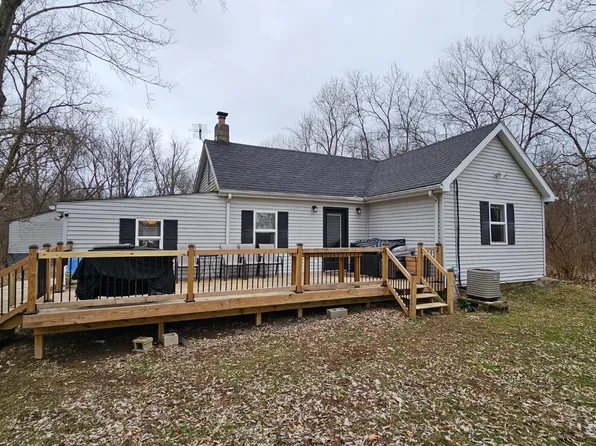 18485 Hogan Hill Rd, Aurora, IN 47001