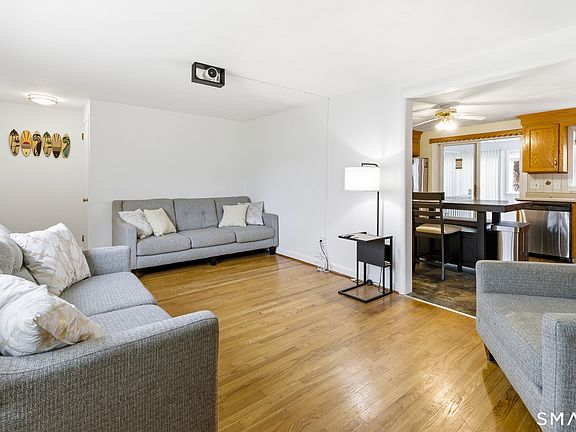 3rd image of 56 Westgate St