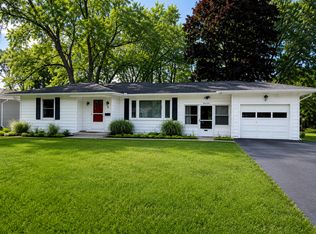 31 Ranch Village Ln, Rochester, NY 14624