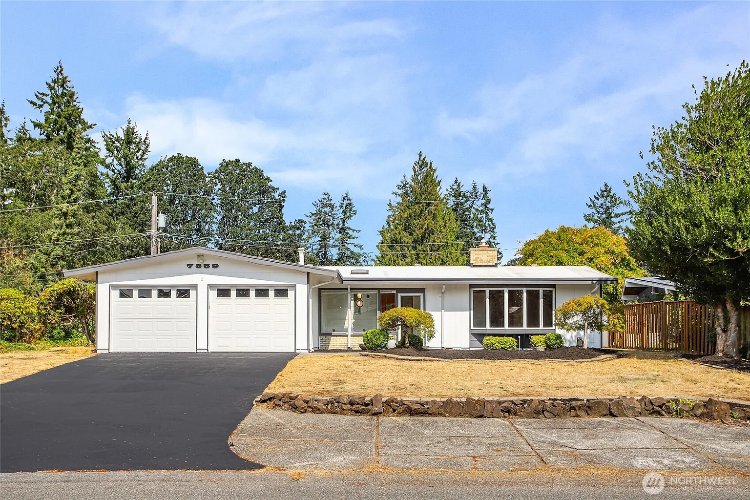 7859 Agate Drive SW photo 1