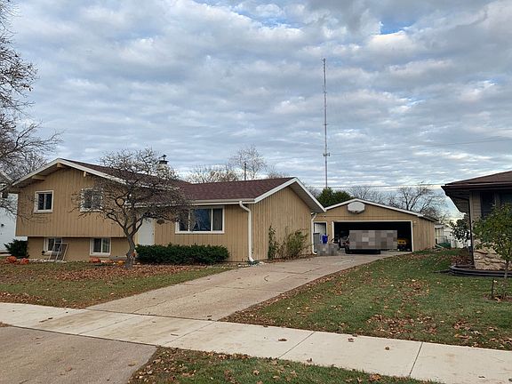 2nd image of 304 S Midpark Dr