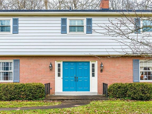 4th image of 5563 Folkestone Dr