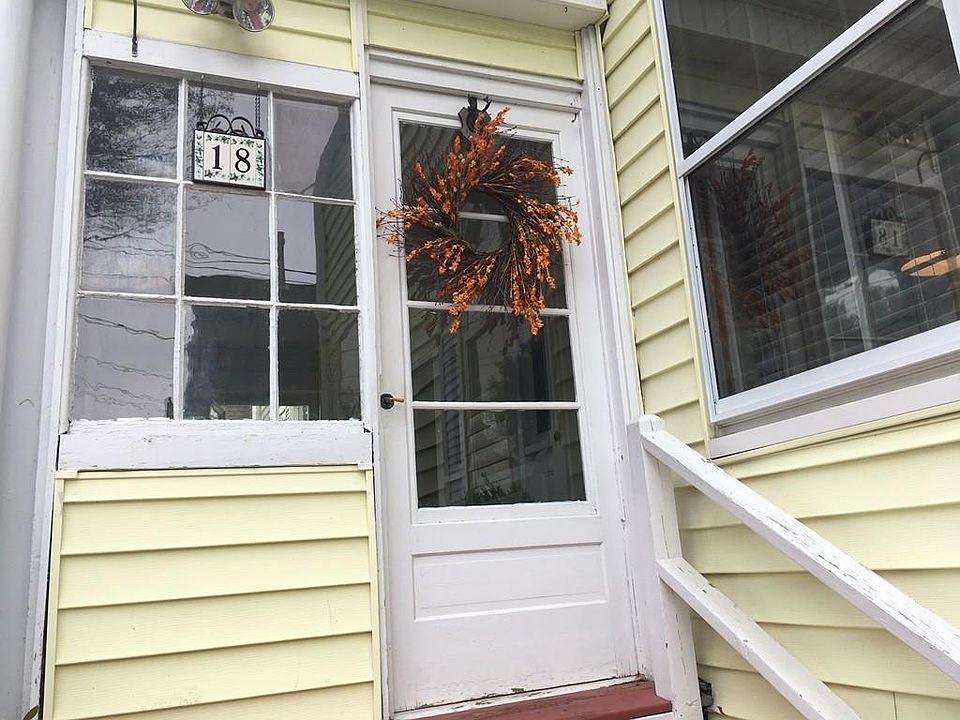 1st image of 18 Bancroft Park