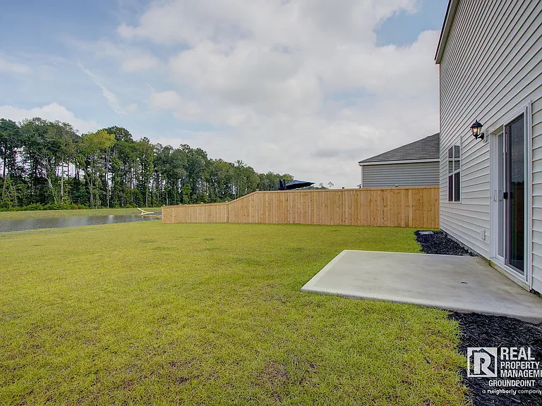 298 Watersglen Dr — Photo 28
