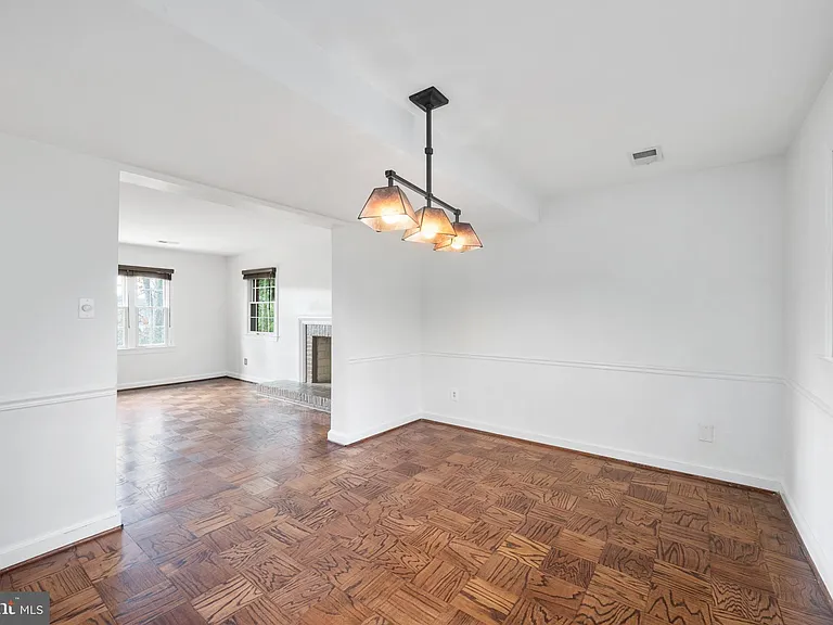 3606 Pinetree Ter — Photo 16