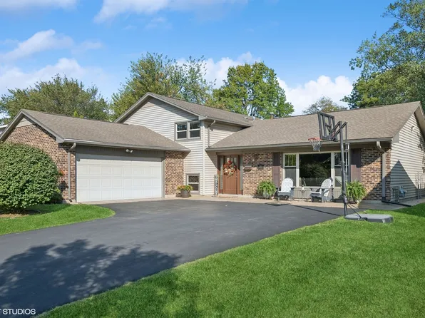 480 Ginger Trl, Lake Zurich, IL 60047