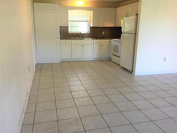 5th image of 11352 Tangerine Dr