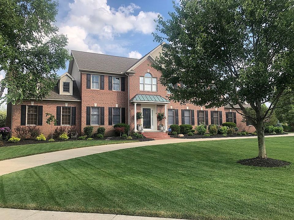 1st image of 435 Pinehurst Dr