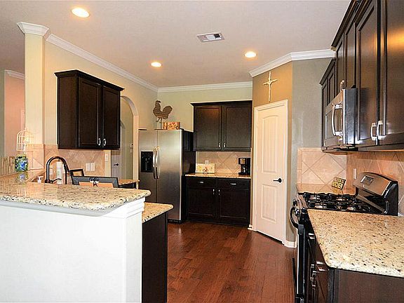 5th image of 6723 Strawberry Brook Ln