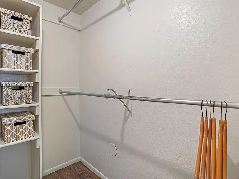 Callaway Apartments — Photo 13
