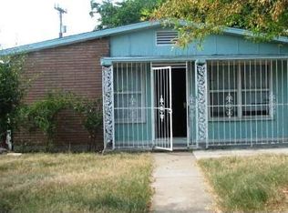 150 Newport Dr, San Antonio, TX 78218
