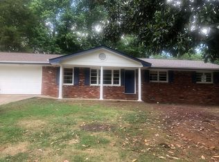 206 King David Dr, Lilburn, GA 30047