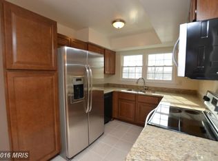 7741 Inversham Dr APT 188, Falls Church, VA 22042