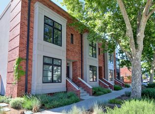 2739 35th St, Sacramento, CA 95817