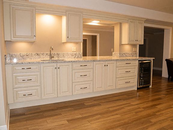 Extra Kitchen/Wet Bar in Sunroom