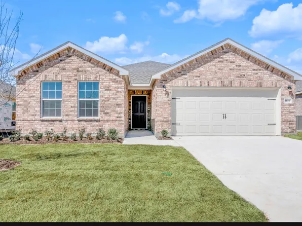 1611 Silas Dr, Forney, TX 75126