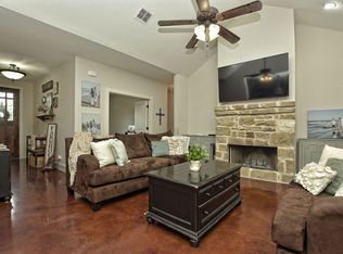 335 Hilltop Rdg, New Braunfels, TX 78132