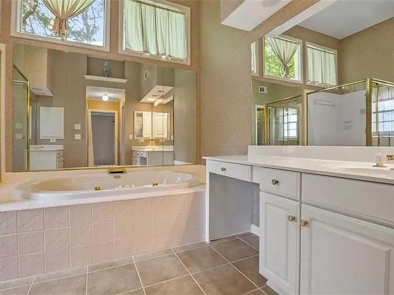369 Patterson Rd — Photo 11