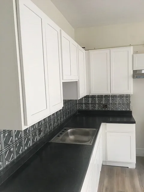 530 Elm St — Photo 4