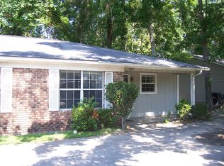 3072 Mission Rd, Tallahassee, FL 32303