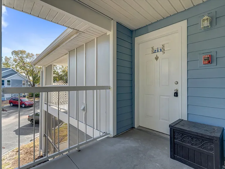 2585 Grassy Point Dr #211 — Photo 1
