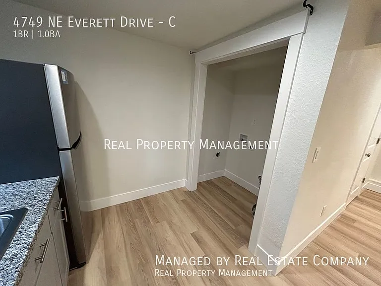 4749 NE Everett Dr #C — Photo 14