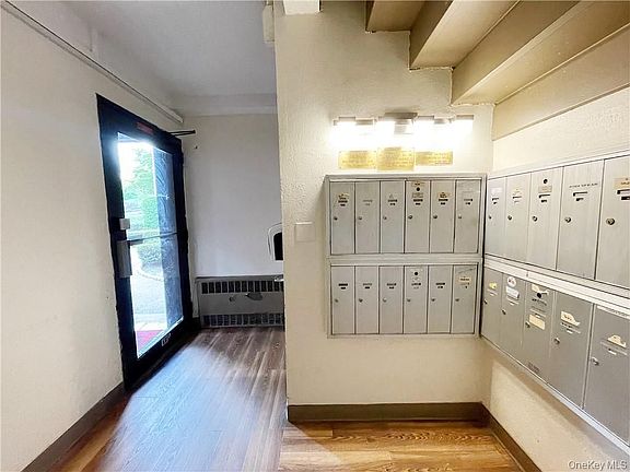 2nd image of 40 Davenport Ave APT 2N