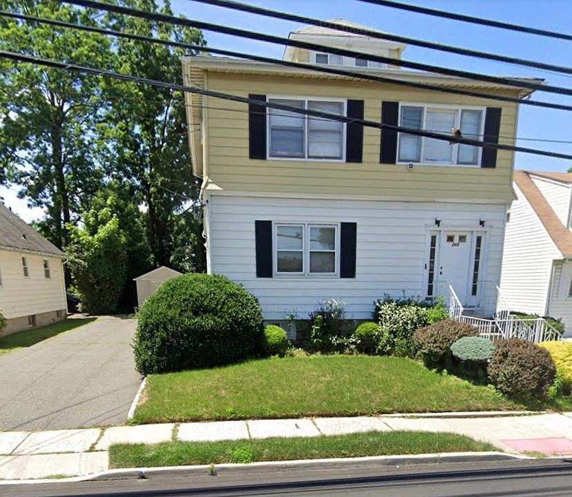 1st image of 243 Bloomfield Ave Floor 1