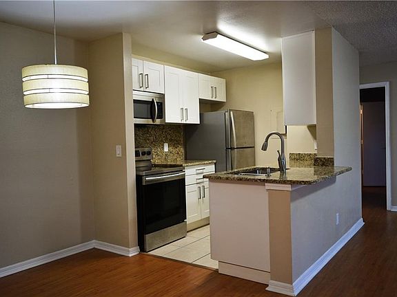 4th image of 5992 Westgate Dr APT 103