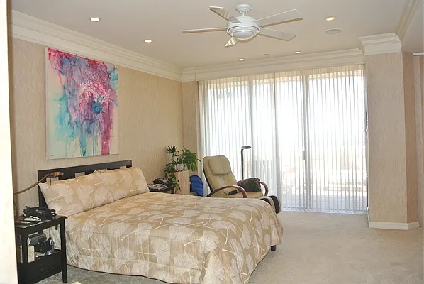 Sold by Akam Sales and Brokerage | media 23