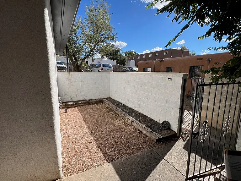 1300 Rufina Ln — Photo 8