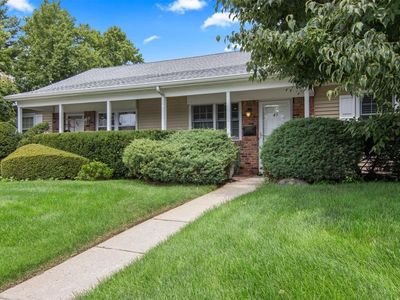 49 Windmill Court #1, Huntington Station, NY, 11746