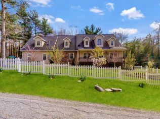 142 Owego Tpke, Milford, PA 18337
