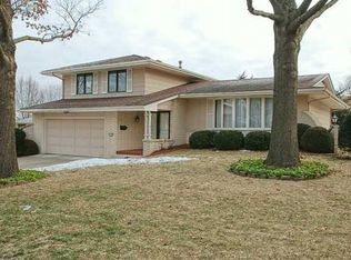 1225 26th St, West Des Moines, IA 50266