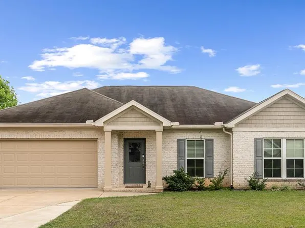209 Belhaven Dr, Dothan, AL 36303