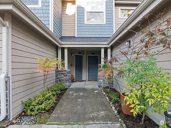 3rd image of 4309 Issaquah Pine Lake Road SE #109