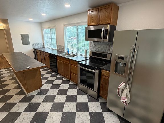 5th image of 378 N Cleveland Ave #3